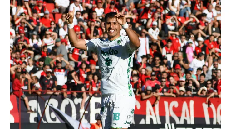 Iván Morales hizo un gol en Sarmiento ante Newell's. (Foto: Sarmiento)