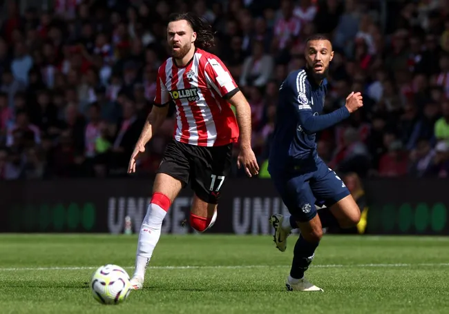 Ben Brereton recibió feroz humillación en Inglaterra.