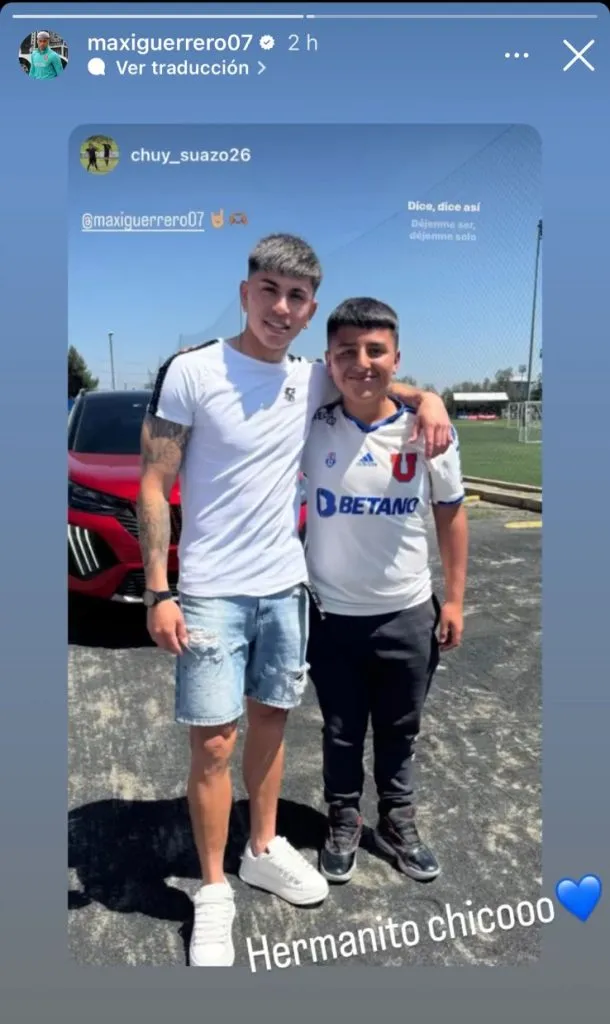 El hijo de Chupete Suazo no oculta su amor por Universidad de Chile: Chuy es azul.