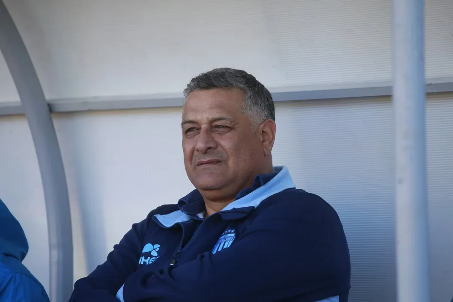 Fuentes ya avizora el partido ante Colo Colo | Foto: Photosport