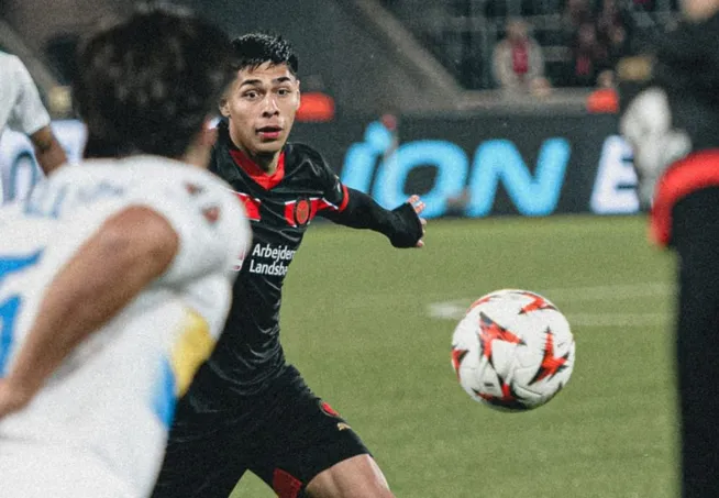 Darío Osorio volvió a ser figura en el Midtjylland. Su club venció 2-0 al AGF por la Superliga de Dinamarca.
