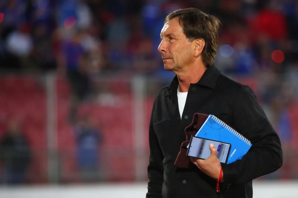 Miguel Ángel Neira propone a Fernando Díaz como DT para Universidad Católica. (Foto: Photosport)