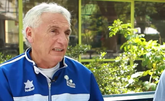 Miguel Ángel Neira se quejó de Tiago Nunes. Lo quiere fuera de Universidad Católica.