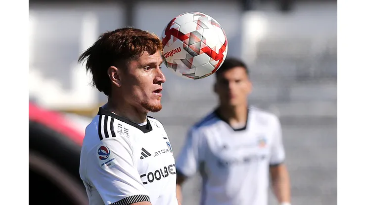 Leonardo Gil debe definir su posible continuidad en Colo Colo.