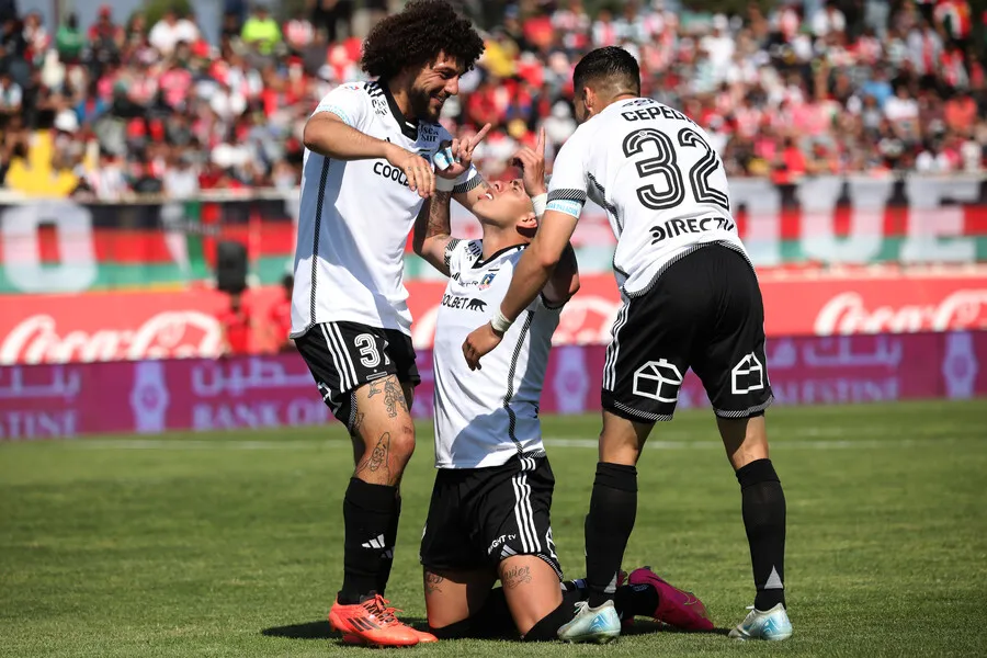 En cancha, Colo Colo es el puntero con 63 unidades. | Foto: Photosport