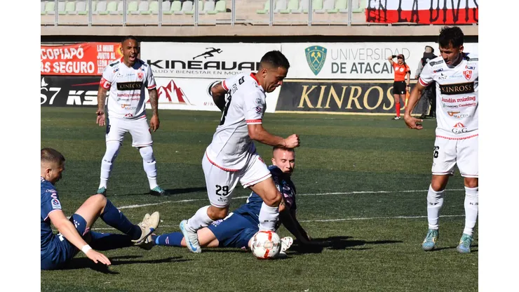 Deportes Copiapó cayó y perdió la categoría.