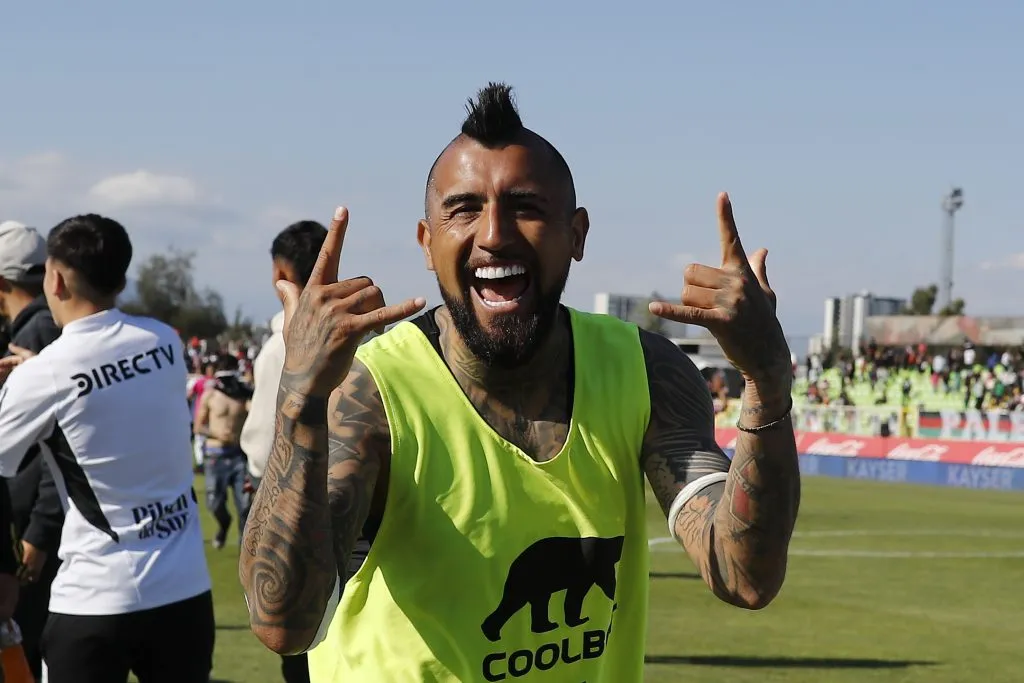 Arturo Vidal vive días alegres en Colo Colo. 
