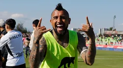 Arturo Vidal vive días alegres en Colo Colo.
