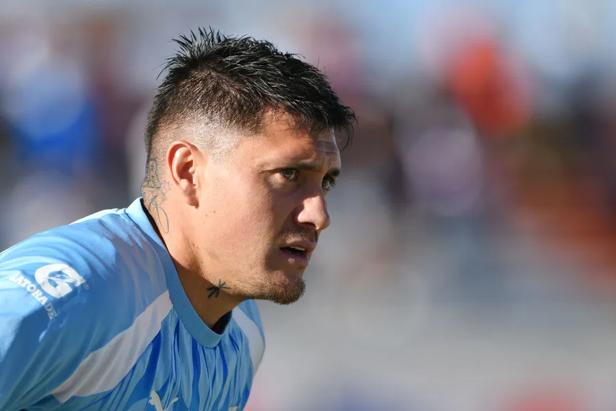 Nicolás Castillo nuevamente en la polémica. | Foto: Photosport