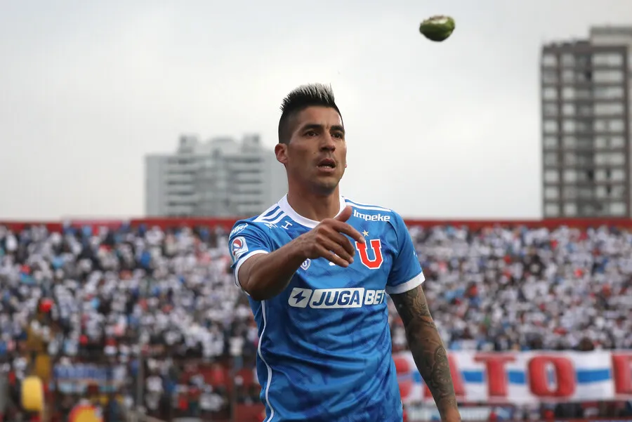 Fernández no tuvo su mejor tarde ante la UC. | Foto: Photosport