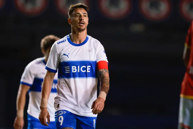 Zampedri espera ser el goleador histórico de la UC | FOTO: Photosport