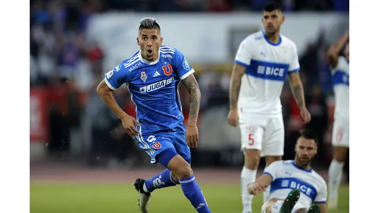 Universidad de Chile enfrentará a Universidad Católica este sábado.