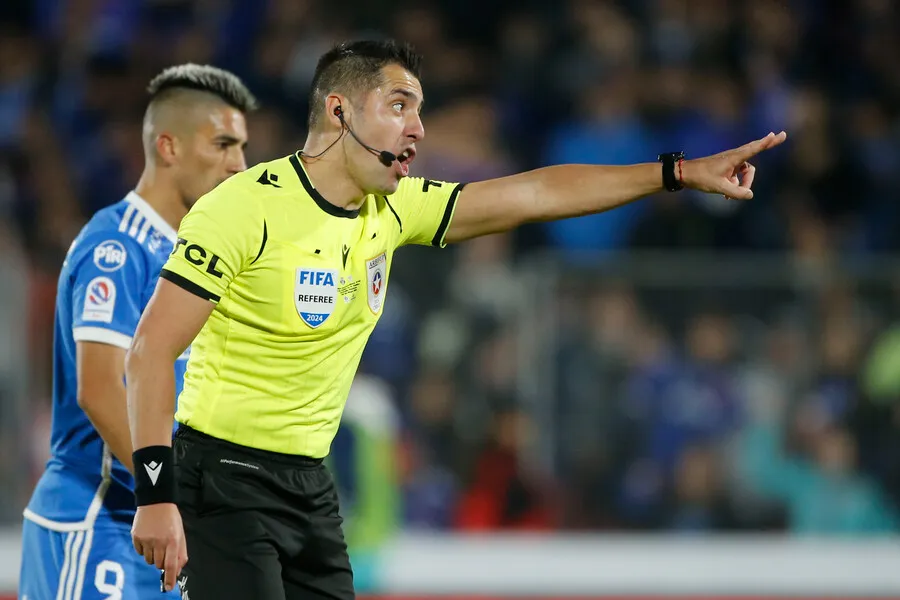 Garay será el árbitro del Clásico Universitario | Foto: Photosport