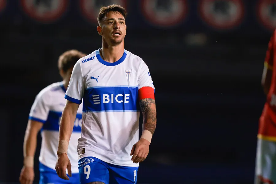 Zampedri quiere quedarse con el Clásico Universitario | Foto: Photosport