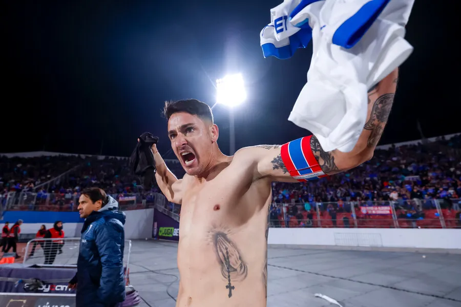 En la UC quieren dejar a la U sin nada. | Foto: Photosport