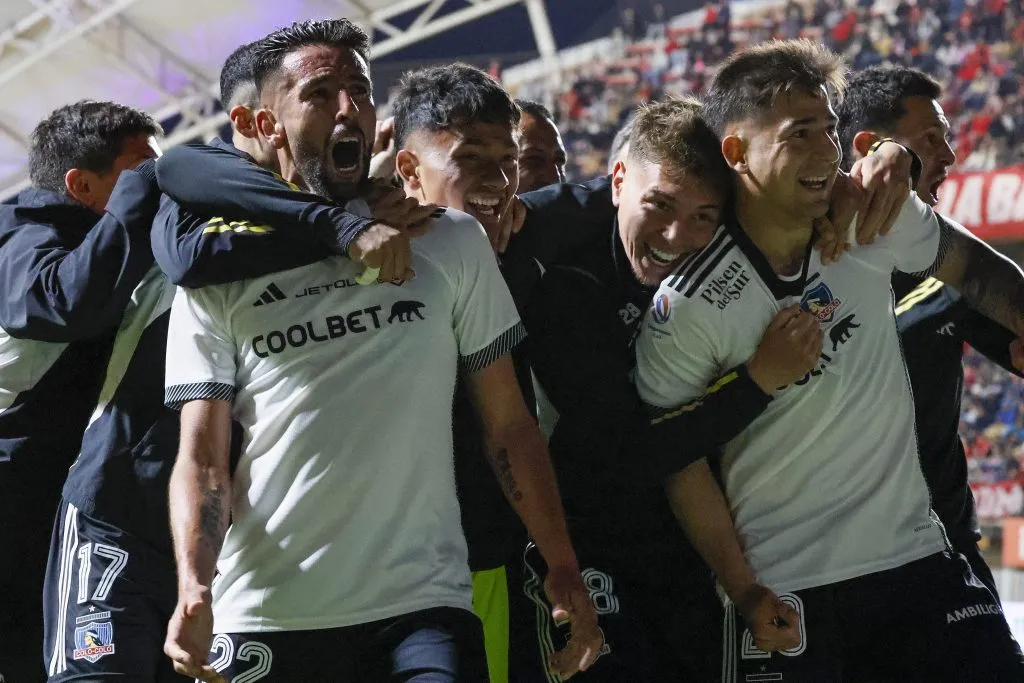 Colo Colo celebra ante Unión La Calera. (Foto: Photosport)