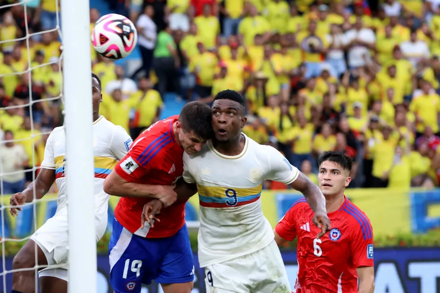 Kuscevic cometió tremendo error en La Roja. | Foto: Photosport