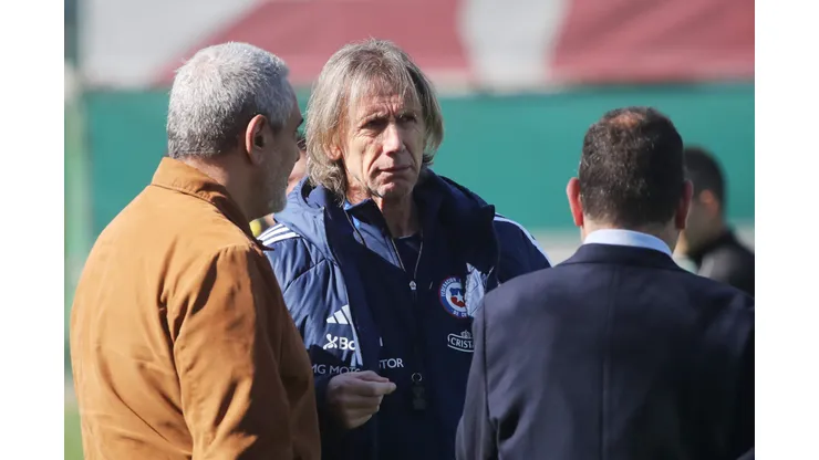 Pablo Milad menciona que debe conversar con Ricardo Gareca. (Foto: Photosport)