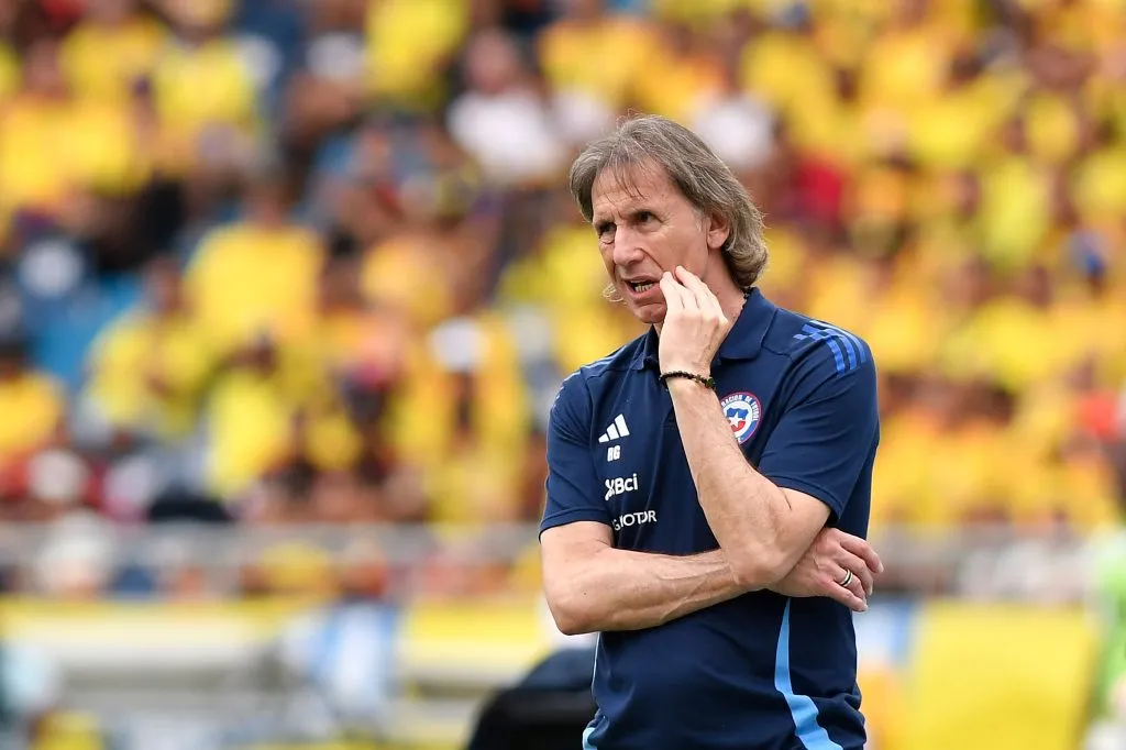 La Roja cayó ante Colombia y Ricardo Gareca se convirtió en foco de múltiples críticas.