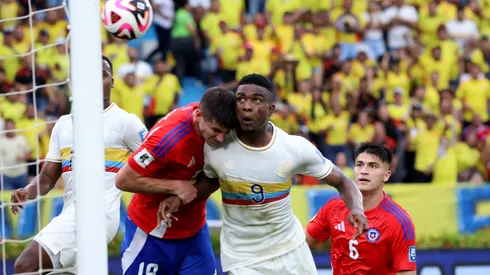 La selección chilena pierde ante Colombia e hipoteca su sueño de ir al Mundial.