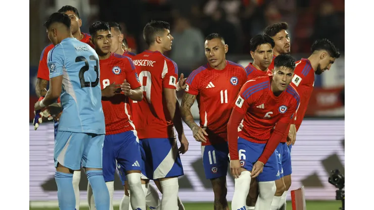 La Roja requiere sumar ante Colombia para recuperar la ilusión. (Foto: Photosport)