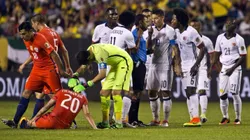 Aránguiz figura y con tormenta: El día que Colombia jugó de blanco ante Chile