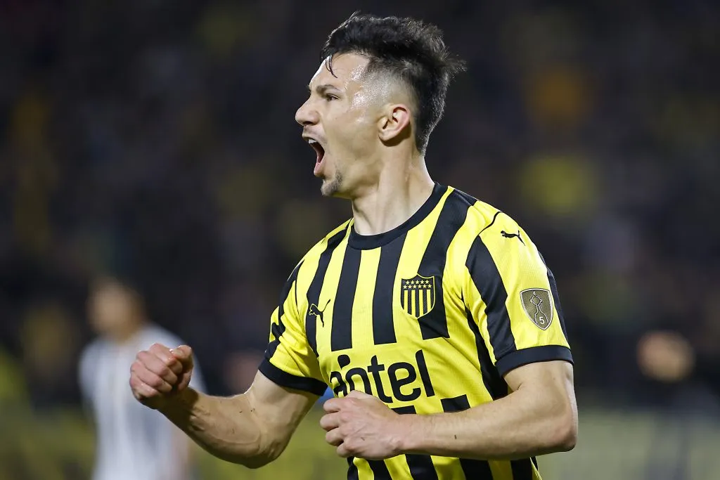 Universidad de Chile busca a Maximiliano Silvera.