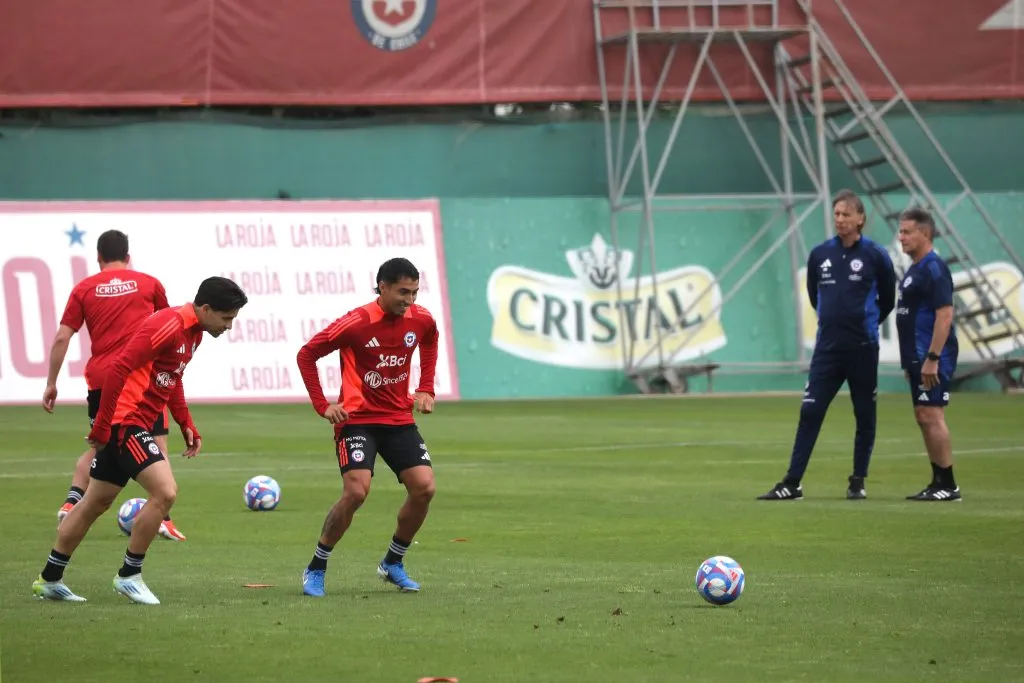 Luciano Cabral gana espacio en la consideración de Ricardo Gareca (Foto: Photosport)