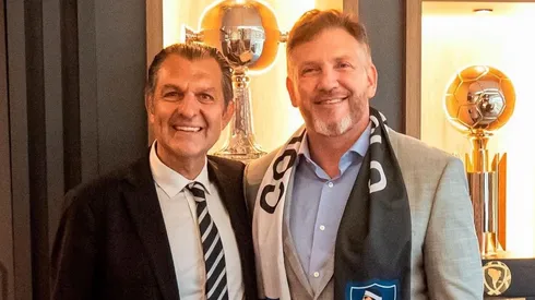 Aníbal Mosa reveló lo que habló con Alejandro Domínguez en su visita a la Conmebol. (Foto: @colocolooficial)