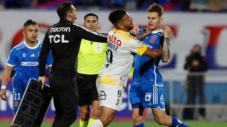 Andrés Chávez y su polémica en el duelo ante la Universidad de Chile