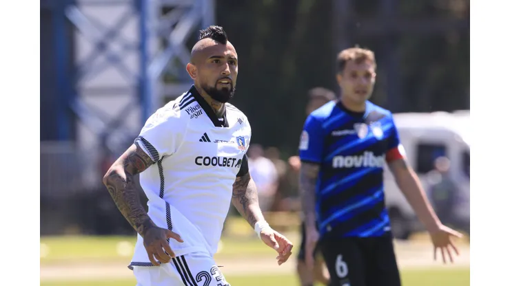 Vladimiro Mimica piensa que Arturo Vidal tuvo un bajo rendimiento en partido de Colo Colo ante Huachipato.(Foto: Photosport)