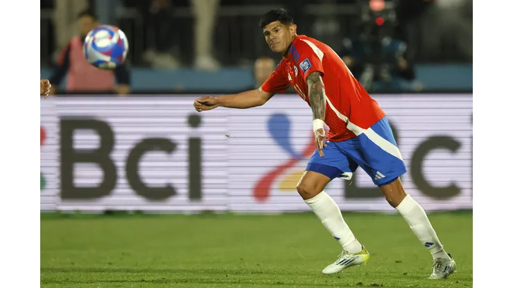 Esteban Pavez no viajará a Colombia igual que Carlos Palacios.