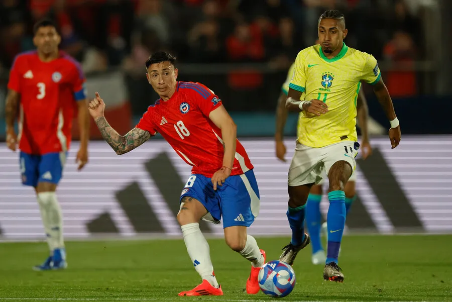 La Roja sumó dolorosa caída ante Brasil. | Foto: Photosport
