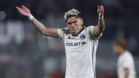 Carlos Palacios salió en defensa de uno de sus compañeros en Colo Colo. (Foto: Felipe Zanca/Photosport)