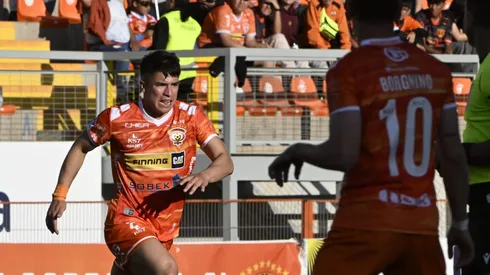 Reportan que jugador de Cobreloa chocó y se dio a la fuga (Foto: Pedro Tapia/Photosport)