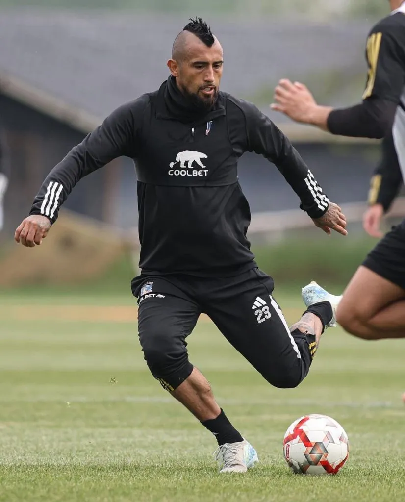Arturo Vidal se alista para la visita de Colo Colo a Huachipato. (Foto: @colocolooficial)