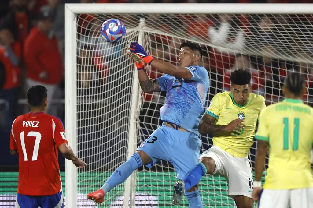 Óscar Wirth le endosa la responsabilidad de la derrota a Brayan Cortés
(Foto: Andres Pina/Photosport)