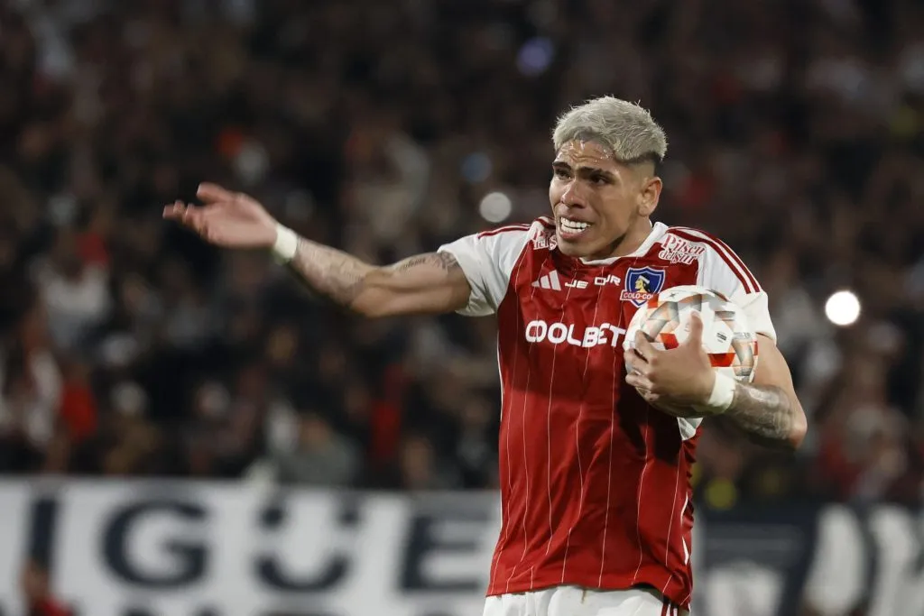 Carlos Palacios tendría los días contados en Colo Colo. (Foto: Photosport)