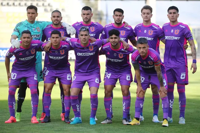 Universidad de Chile igualó sin goles ante Coquimbo Unido en una jornada triste por el fallecimiento de Lorenzo Prieto. Foto: Photosport)