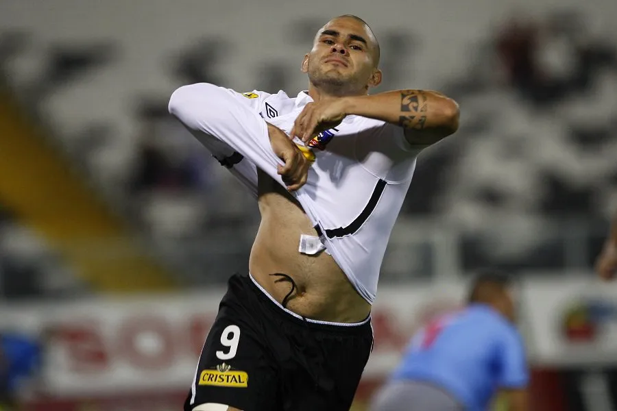 Cristián Bogado dejó un gran recuerdo en los hinchas de Colo Colo, quienes lo recuerdan con cariño hasta el día de hoy.