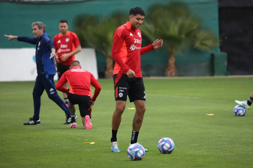 Guillermo Maripán corre con ventaja para ser el capitán de La Roja.