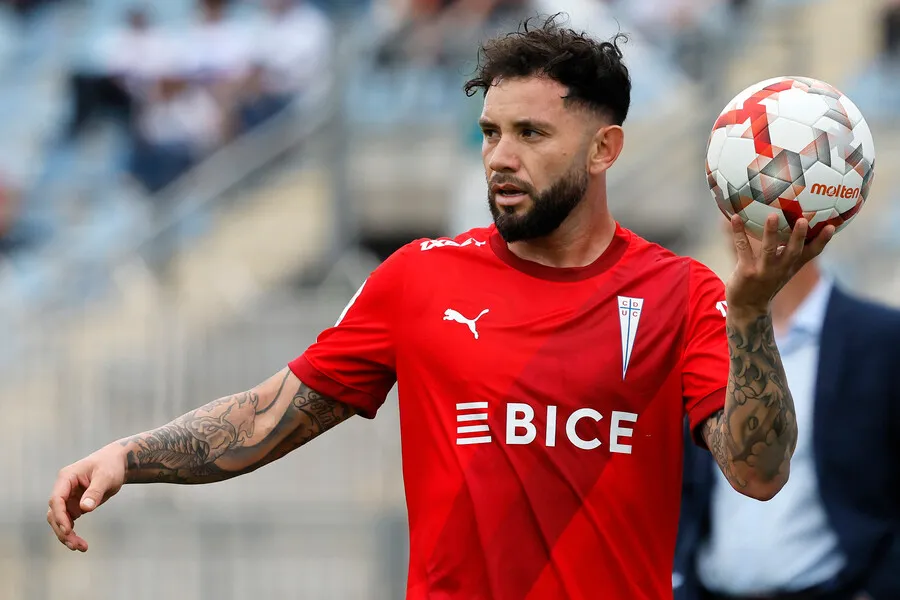 ¿Vuelve Mena a la U? (Photosport)