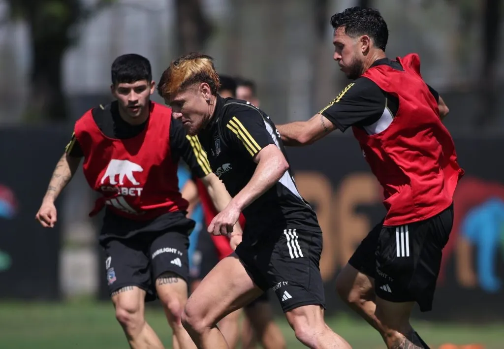 Los jugadores de Colo Colo retomarán los entrenamientos el miércoles en el Estadio Monumental. (Foto: @ColoColo)