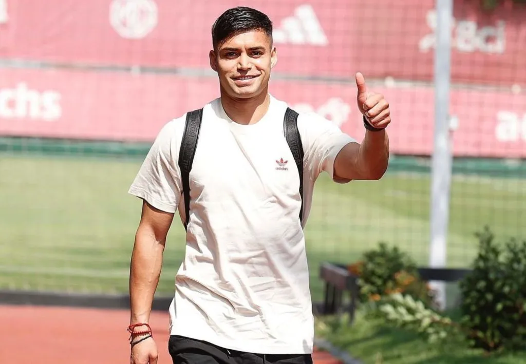 Los seleccionados de Universidad de Chile llegaron a Juan Pinto Durán.