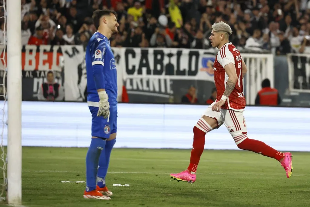 Palacios cambió el lanzamiento de penal por gol | FOTO: Dragomir Yankovic/Photosport