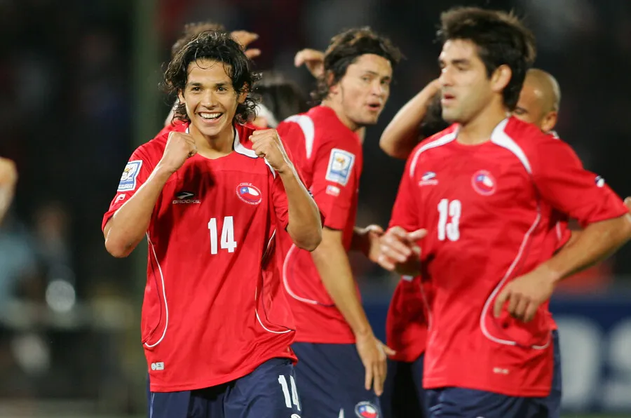 Fernández tuvo su época de esplendor en La Roja con Bielsa en el banco (Photosport)
