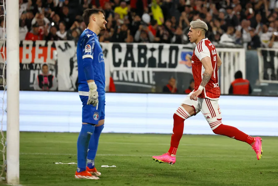 Palacios anotó el penal. | Foto: Photosport