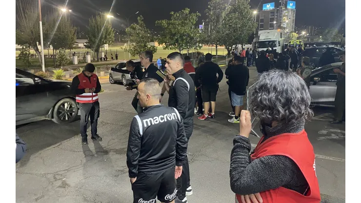 Árbitros sufren robo en el Monumental. (Foto: Rodrigo Gómez, Cooperativa)