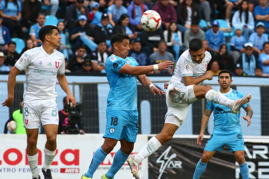 Para Olarra, la U está más presionado que Colo Colo. | Foto: Photosport
