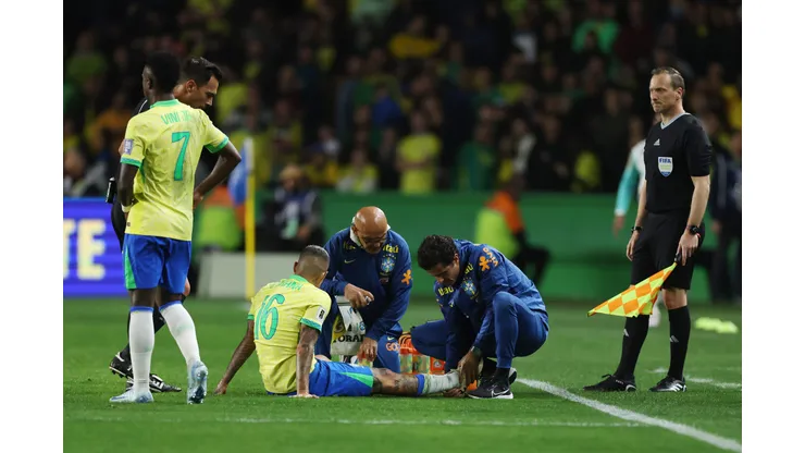 Brasil perdió a una figura para enfrentar a La Roja.